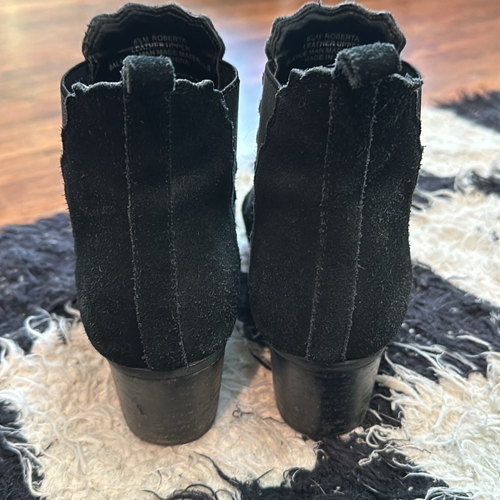 Crown Vintage Suede black booties! - Picture 3 of 5